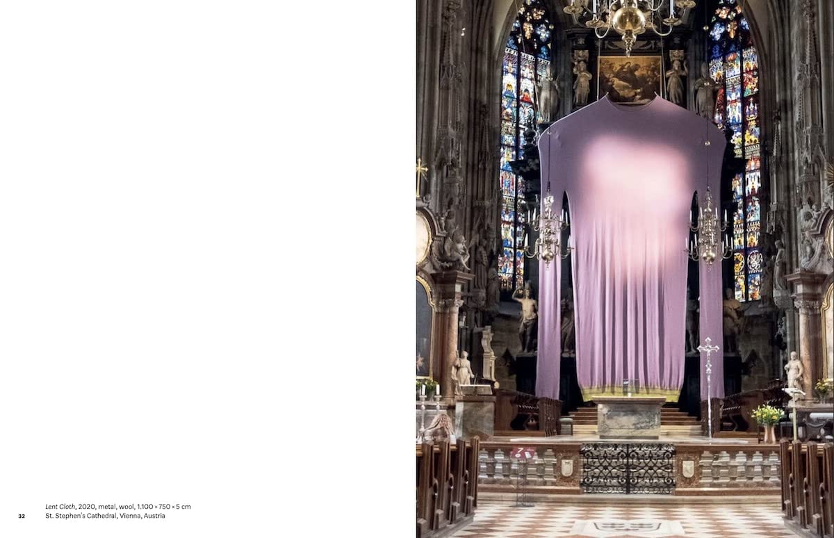Erwin Wurm: One Minute Forever