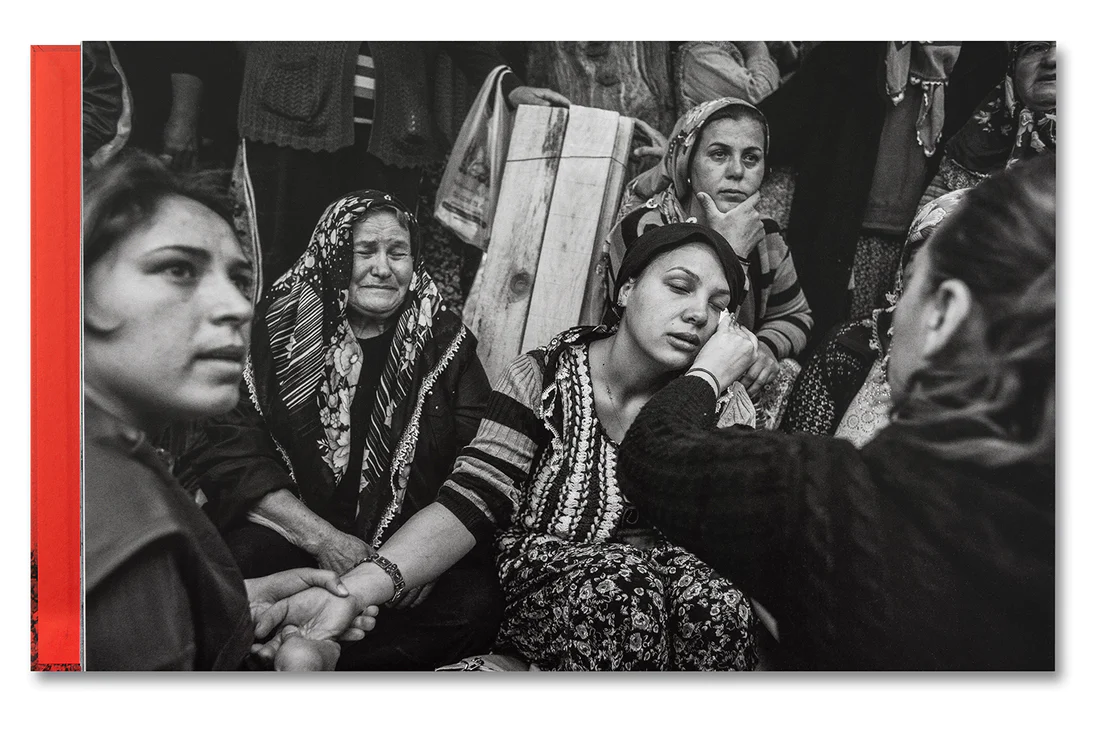 Emin Ozmen: Olay (Signed)