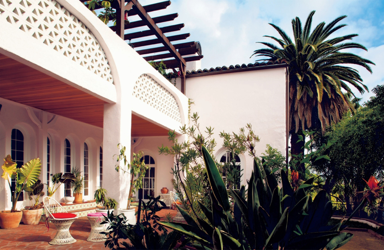 Inside the Homes of Artists: For Art’s Sake
