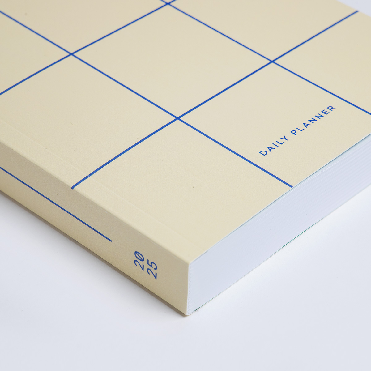 Daily Planner 2025 – Matrix Beige