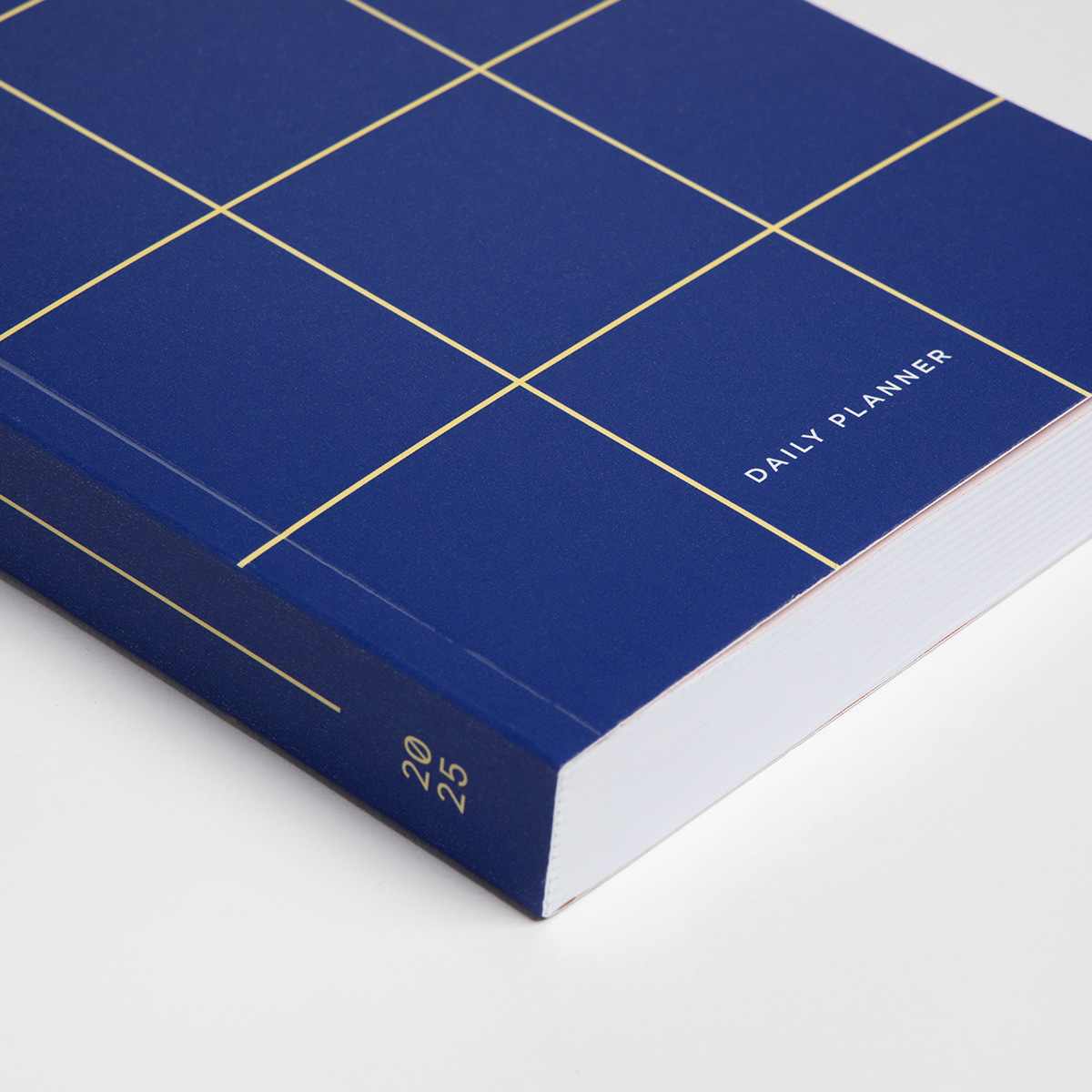 Daily Planner 2025 – Matrix Blue