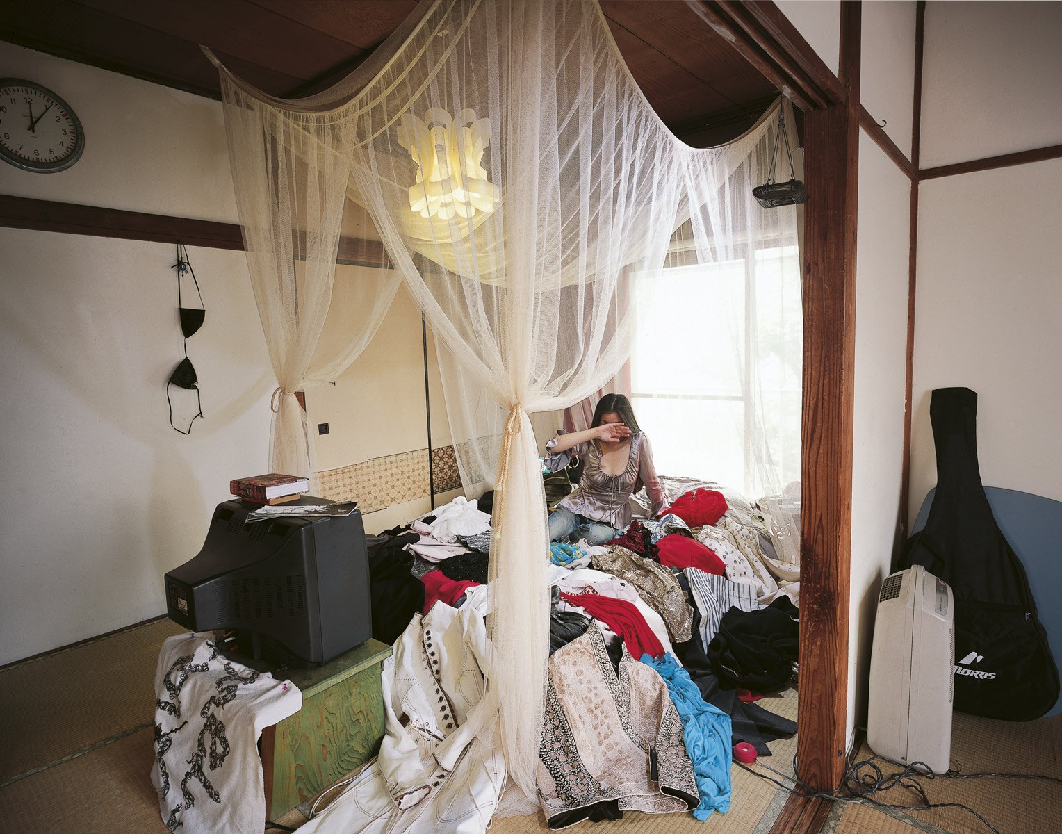 Kyoichi Tsuzuki: Happy Victims