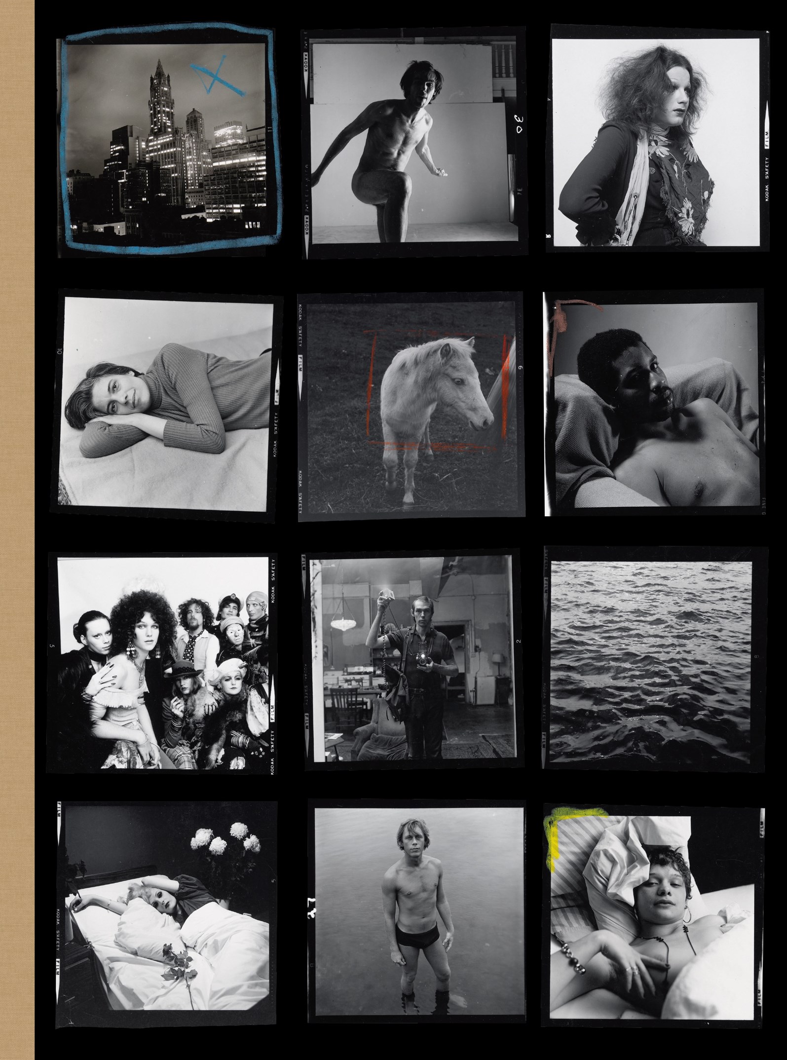 Hujar: Contact