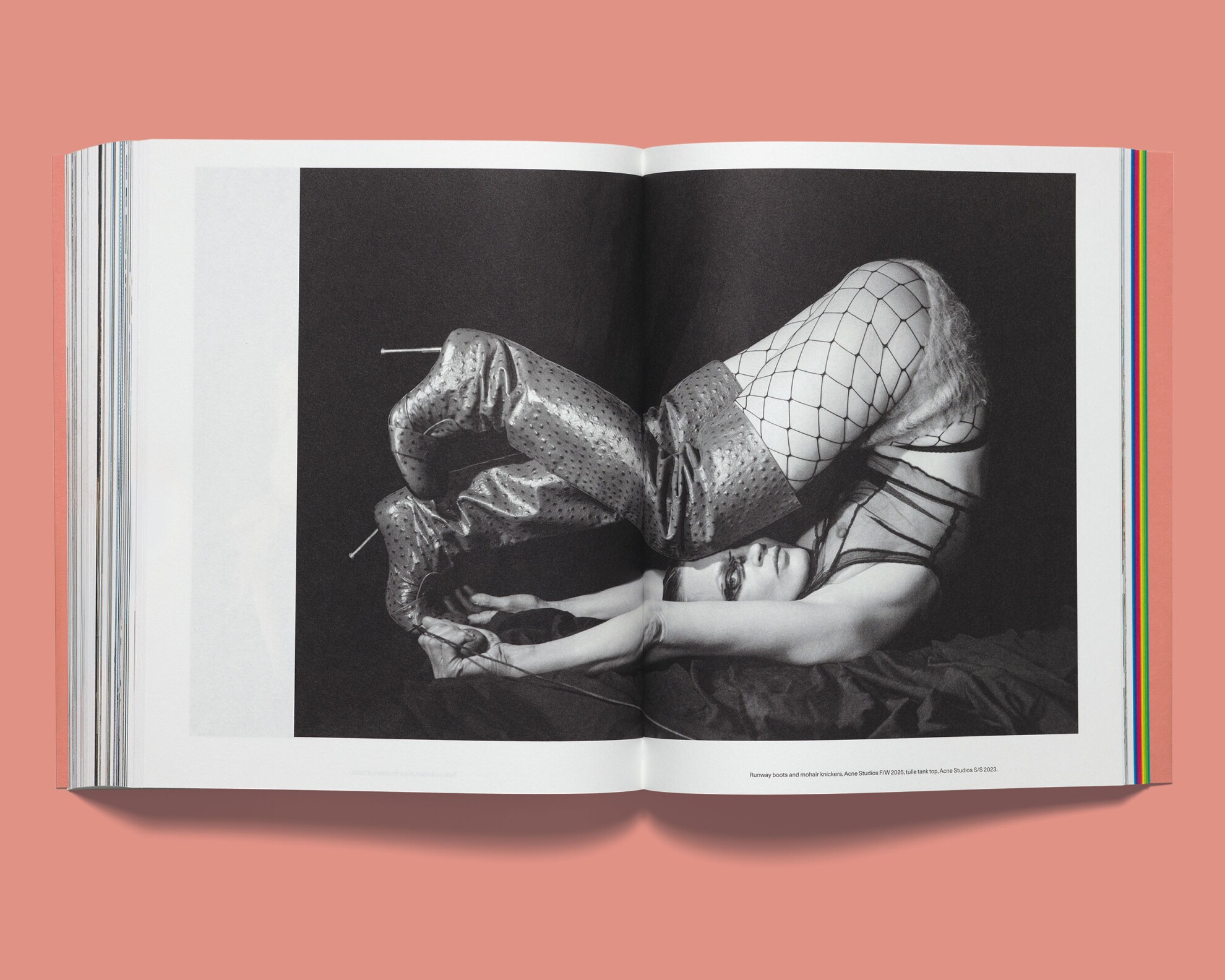Acne Paper #21: Autoportrait