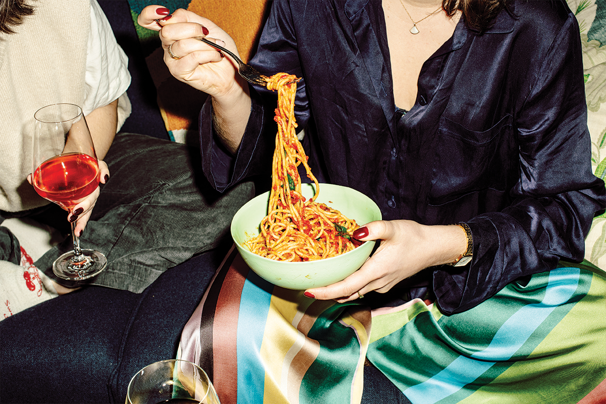 Midnight Spaghetti: Effortless pasta, 20 minutes, 5 ingredients, No fuss